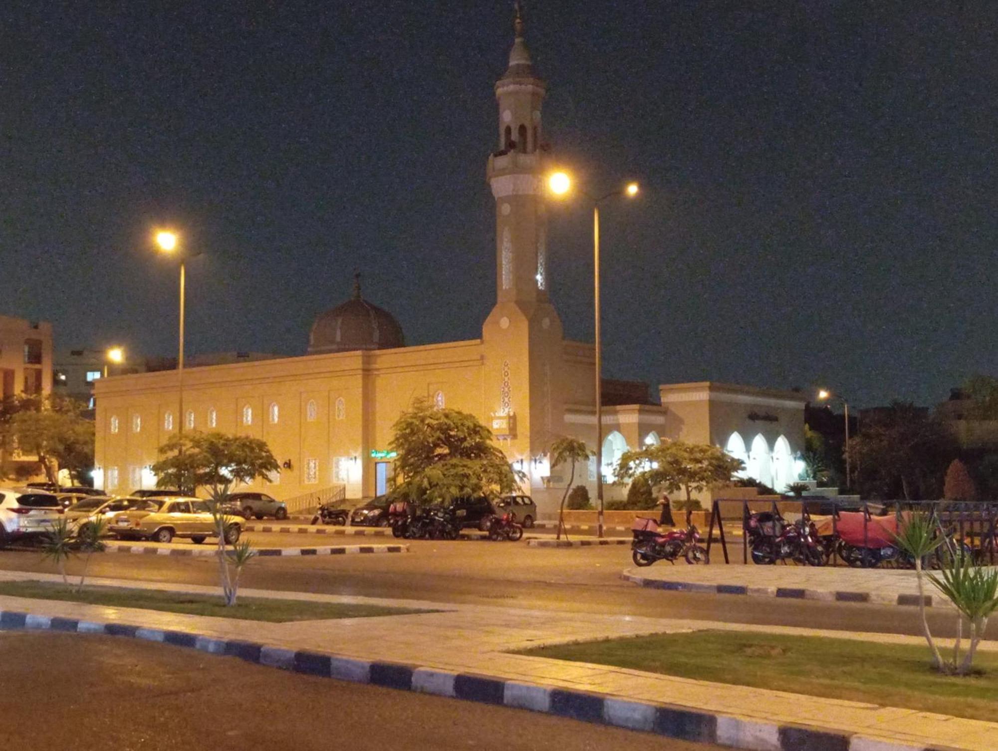 3 Bedrooms 3 Bathrooms, Rehab Old Market Cairo