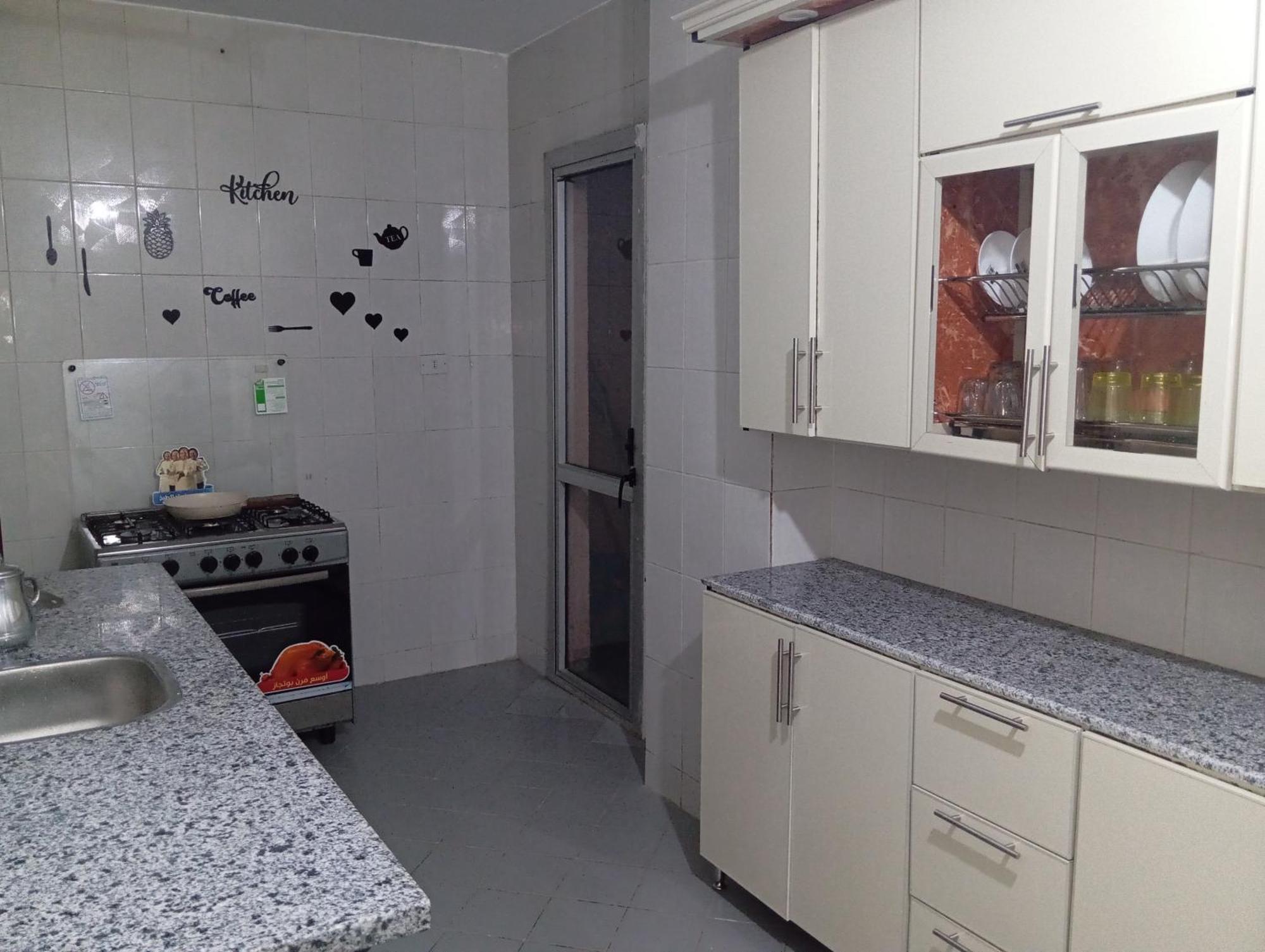 3 Bedrooms 3 Bathrooms, Rehab Old Market Apartment Cairo
